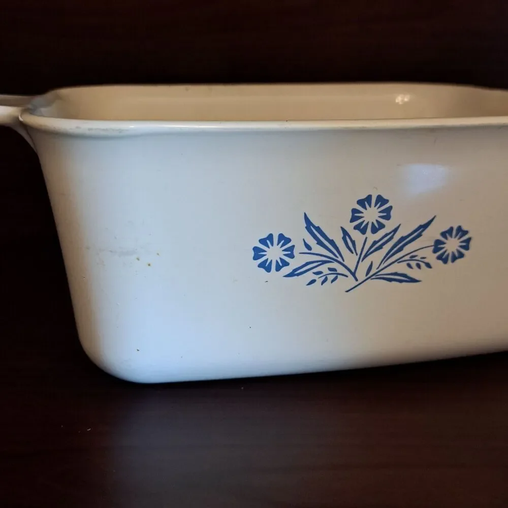 Vintage Corning Ware Blue Cornflower P-4-B 70s Hologram Stamp Bakeware